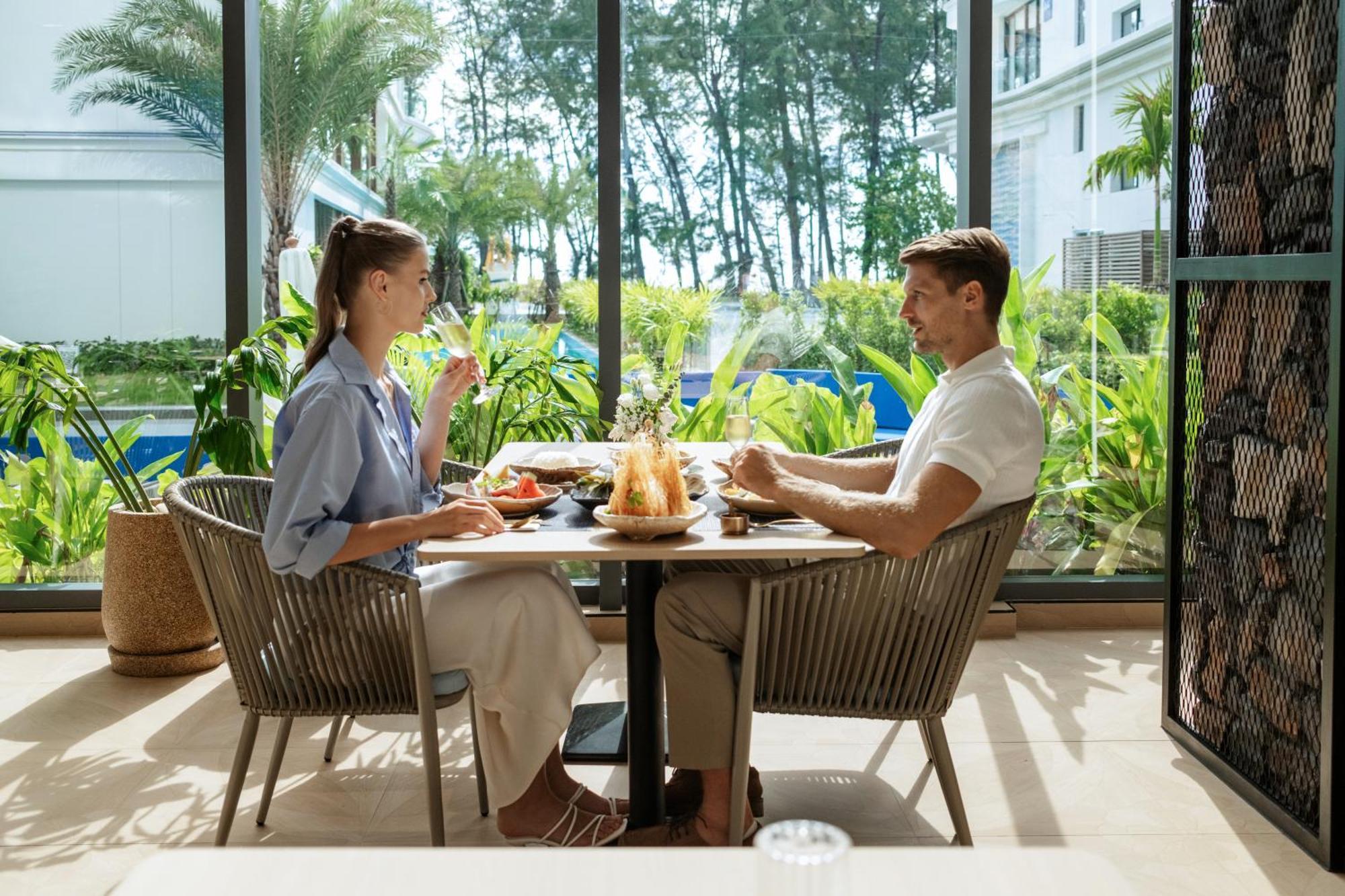 Kora Beach Resort Phuket Bang Tao Beach  Esterno foto